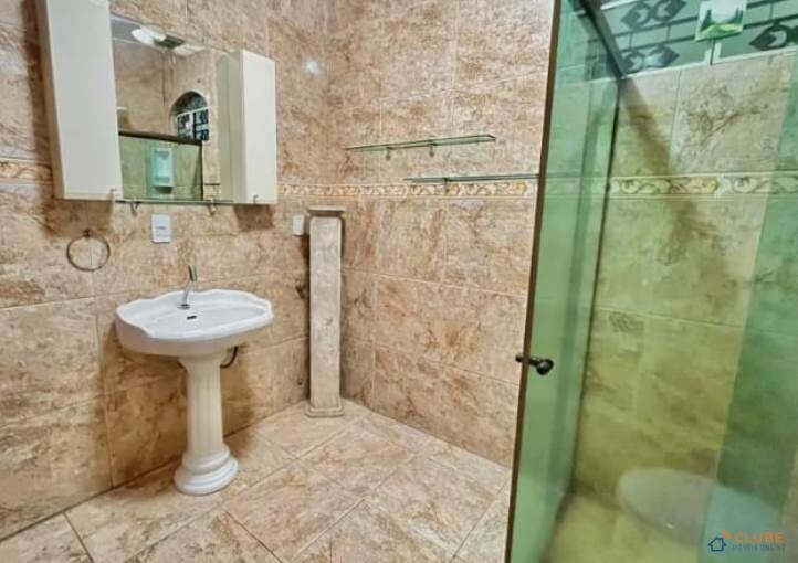 Casa 2 quartos c/ terraço em Califórnia, Nova Iguaçu - RJ