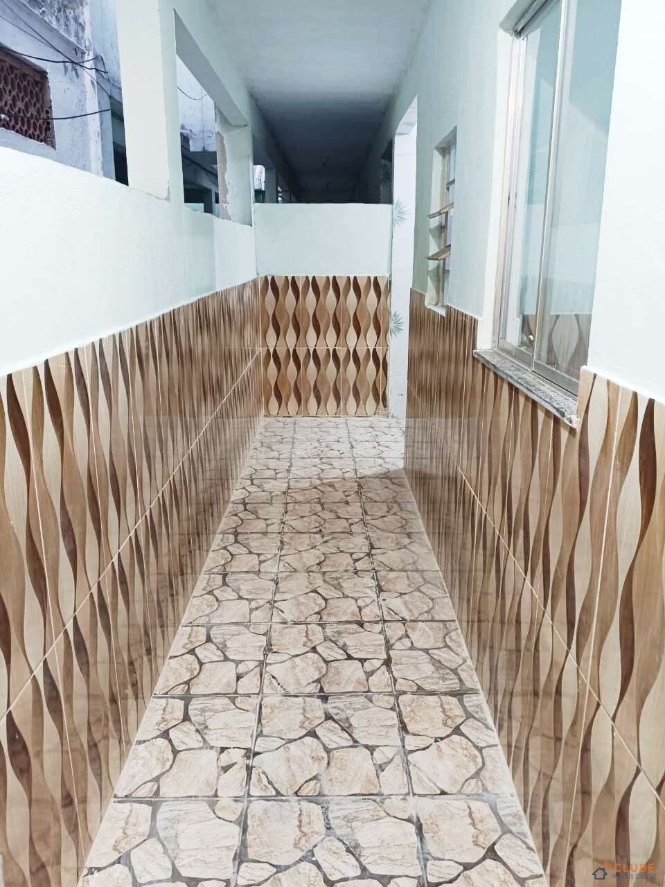 Vila c/ 9 casas e 1 loja em Comendador Soares