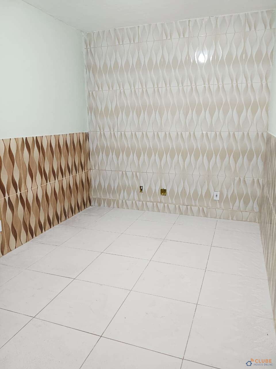 Casa 1 quarto c/ varanda em Comendador Soares