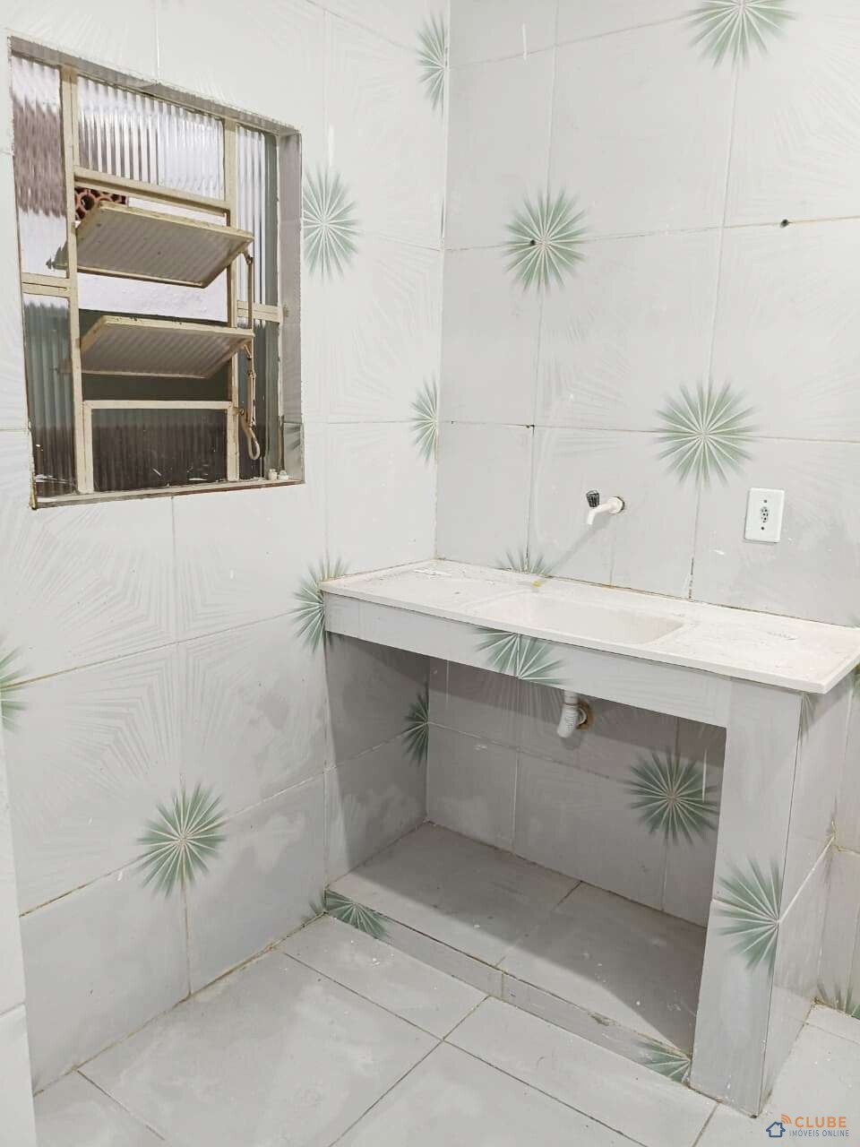 Casa 1 quarto c/ varanda em Comendador Soares