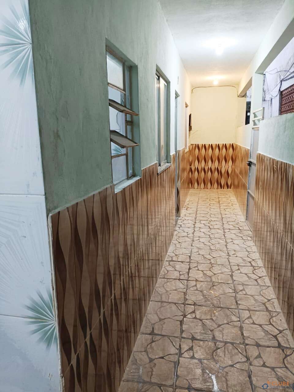 Vila c/ 9 casas e 1 loja em Comendador Soares