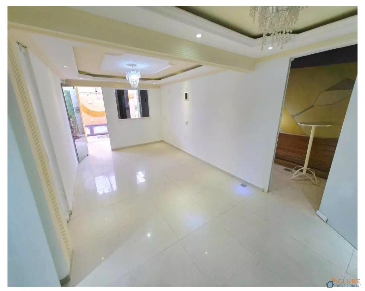 Casa Duplex, em Comendador Soares - Nova Iguaçu/RJ