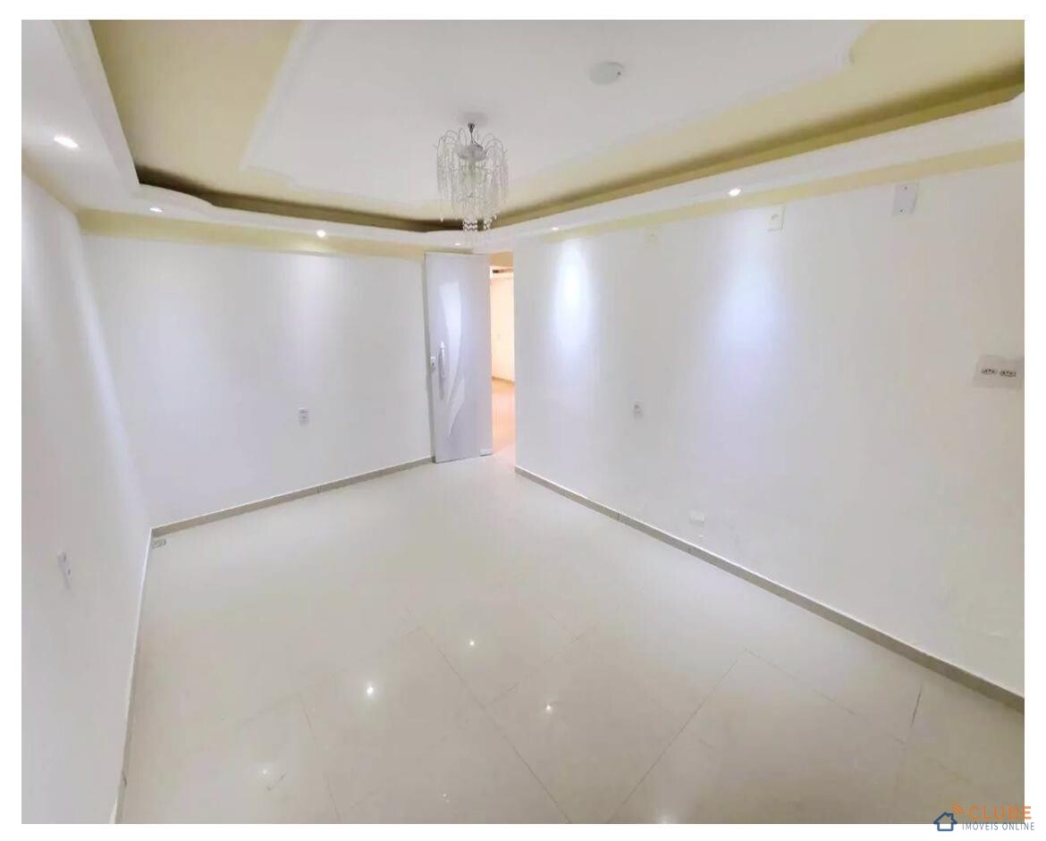 Casa Duplex, em Comendador Soares - Nova Iguaçu/RJ