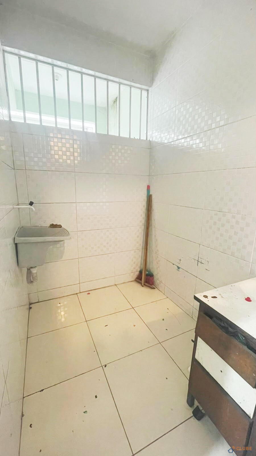 Apartamento 1 quarto com varanda, em Comendador Soares - OL009
