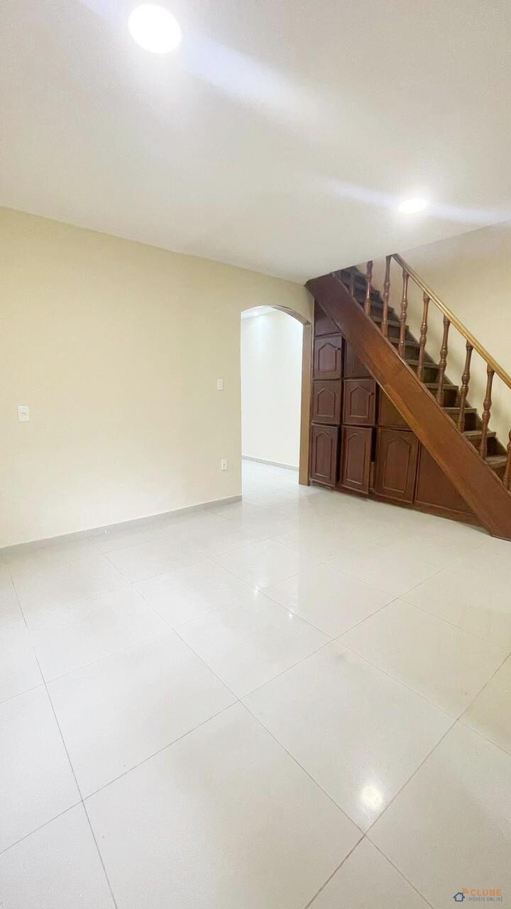 Triplex 3 Quartos, em Rosa dos Ventos