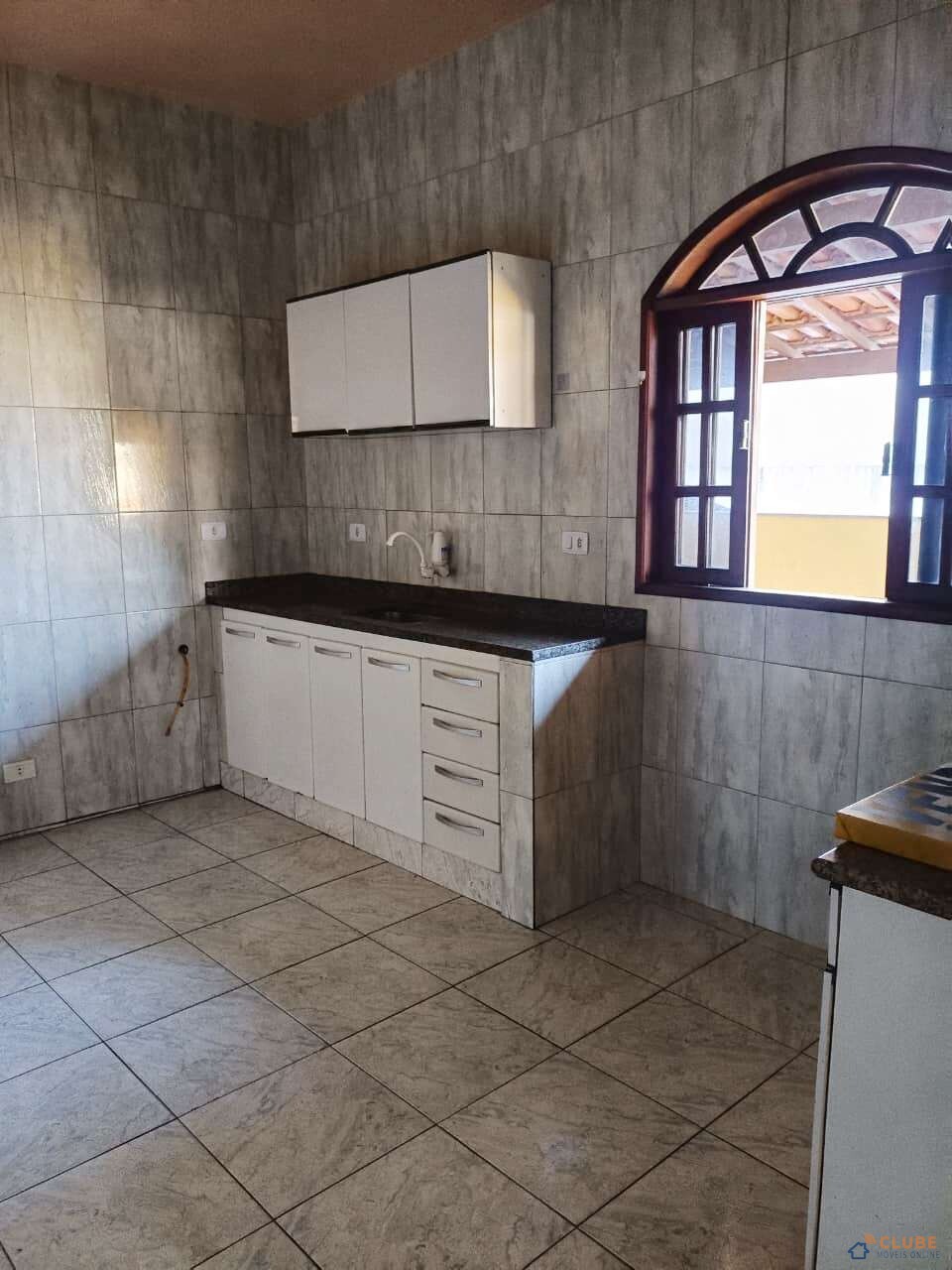 Casa 2 quartos com quintal, em São João de Meriti